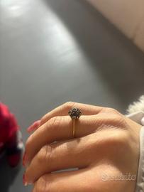 Anello in oro 18kt e granato