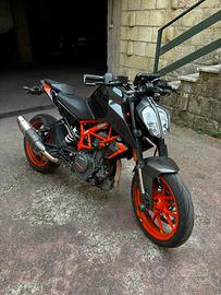 KTM DUKE 390 2022
