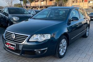 Volkswagen Passat 2.0 TDI 140cv Full Optional