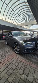 Alfa Romeo Stelvio 2.2 210cv