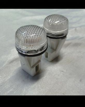 Coppia di frecce bianche Fiat