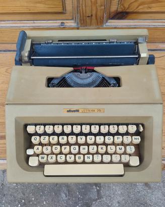 Olivetti lettera 25