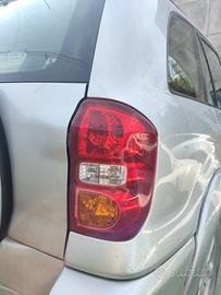 Fanale posteriore destro TOYOTA RAV 4 del 2004