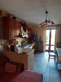 Casa con ingresso indipendente