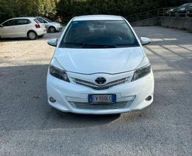 Toyota Yaris 1.4 D-4D 5 porte Lounge