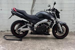 Suzuki GSR 600