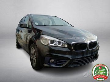 BMW 218 i Active Tourer Advantage Tetto
