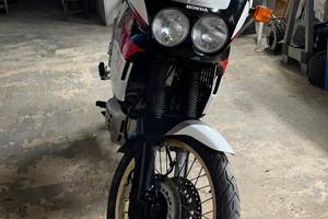 Honda Africa Twin RD04 750 ASI 1992 - Perfetta