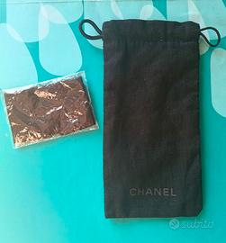 Chanel Dustbag portaocchiali in tessuto nero