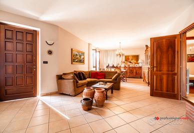 Villa o villino Campiglione Fenile