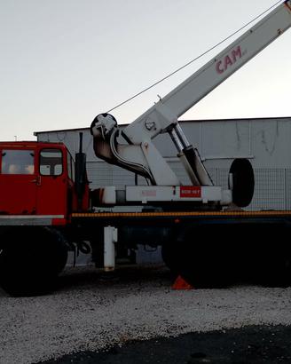 GRU DA 18 TONNELLATE CON CAMION