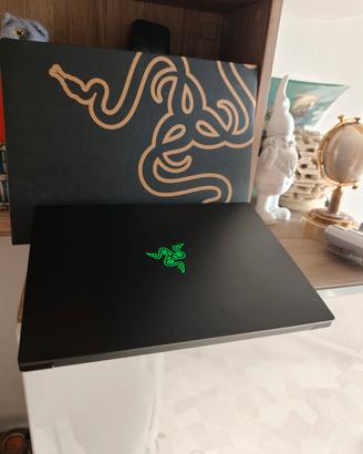RAZER BLADE 14  rtx4060,Ryzen 9,2k gaming laptop 