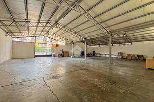 CAPANNONE A VALMADRERA