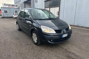 Renault Megane Mégane C-C 1.5 dCi/105CV Exception