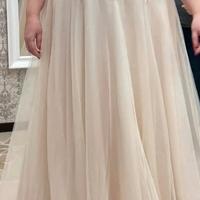 Romantico abito da sposa in tulle