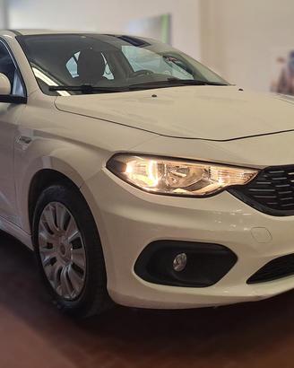 FIAT Tipo 5P 95CV EASY
