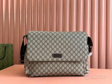 GUCCI GG SUPREME MEDIUM BORSA FASCIATOIO