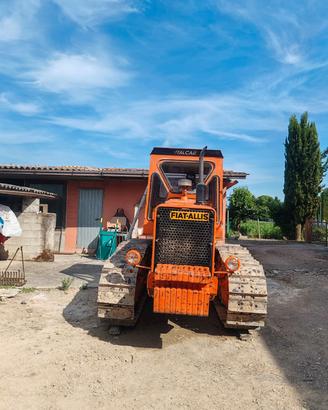 trattore cingoli 