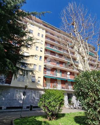 MONOLOCALE A MILANO