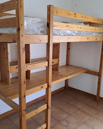 Letto a soppalco in legno con scrivania