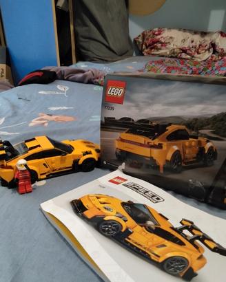 lego set Porsche 911 GT3 RS gialla