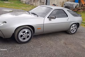 Porsche 928 S