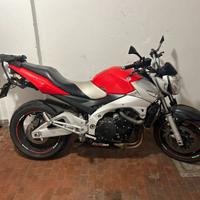 Suzuky gsr 600