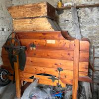 Antica macchina agricola