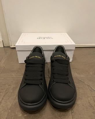 scarpe nere taglia 43