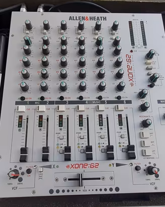 Cdj 400 Pioneer Mixer Xone 62  Allen Heat e case