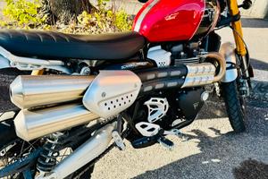 Moto scrambler 1200 xe