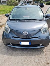 Toyota iQ 1.3 Style (executive) cvt E5
