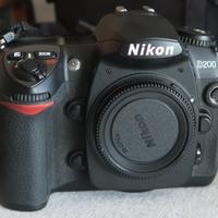 Nikon D200 come nuova-3400 scatti e obiettivi vari