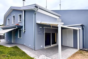 Casa indipendente di 100 m² con 5 locali a Jesolo