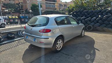 alfa romeo 147 