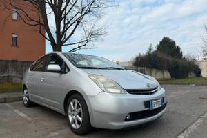 🚗 Toyota Prius 1.5 Hybrid (2006) ✅ Neopatentati