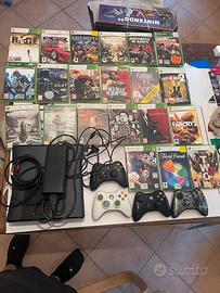 Xbox 360 con 4 controller e giochi. 22 giochi