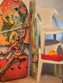 Ombrellone ,mini tavola da surf e  2  seggioline