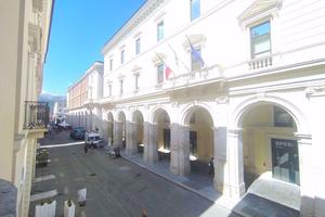 Ufficio L'Aquila [cc999VCU]