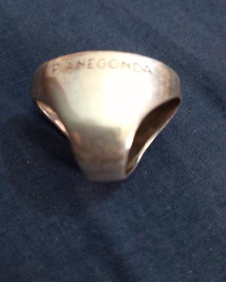 anello d'argento massiccio firmato pianegonda