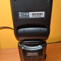 Flash Neewer NW 561