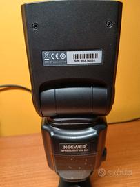 Flash Neewer NW 561