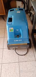 Idropulitrice ad acqua calda.