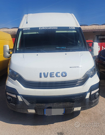 Furgone iveco daily