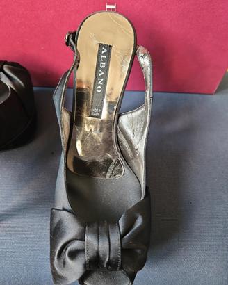 Scarpe aperte con tacco alto