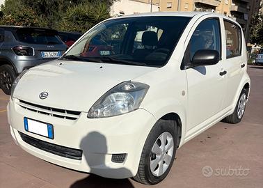 DAIHATSU SIRION 1.0 CLIMA RADIO