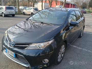 Toyota Auris Hybrid Sport Touring