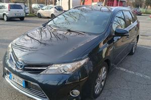 Toyota Auris Hybrid Sport Touring