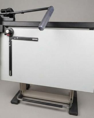 Tecnigrafo Leonard Neolt . Misure piano 120x80.
