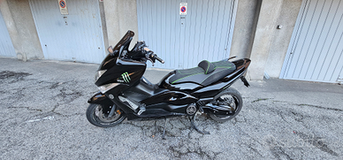 Yamaha Tmax 500 anno 2008 a iniezione